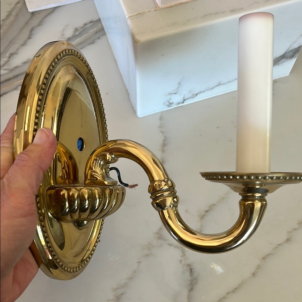 Solid Brass Colonial Traditional Wall Sconce